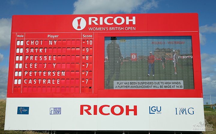 Ӣ��Ů�����������Ƴٵ�����