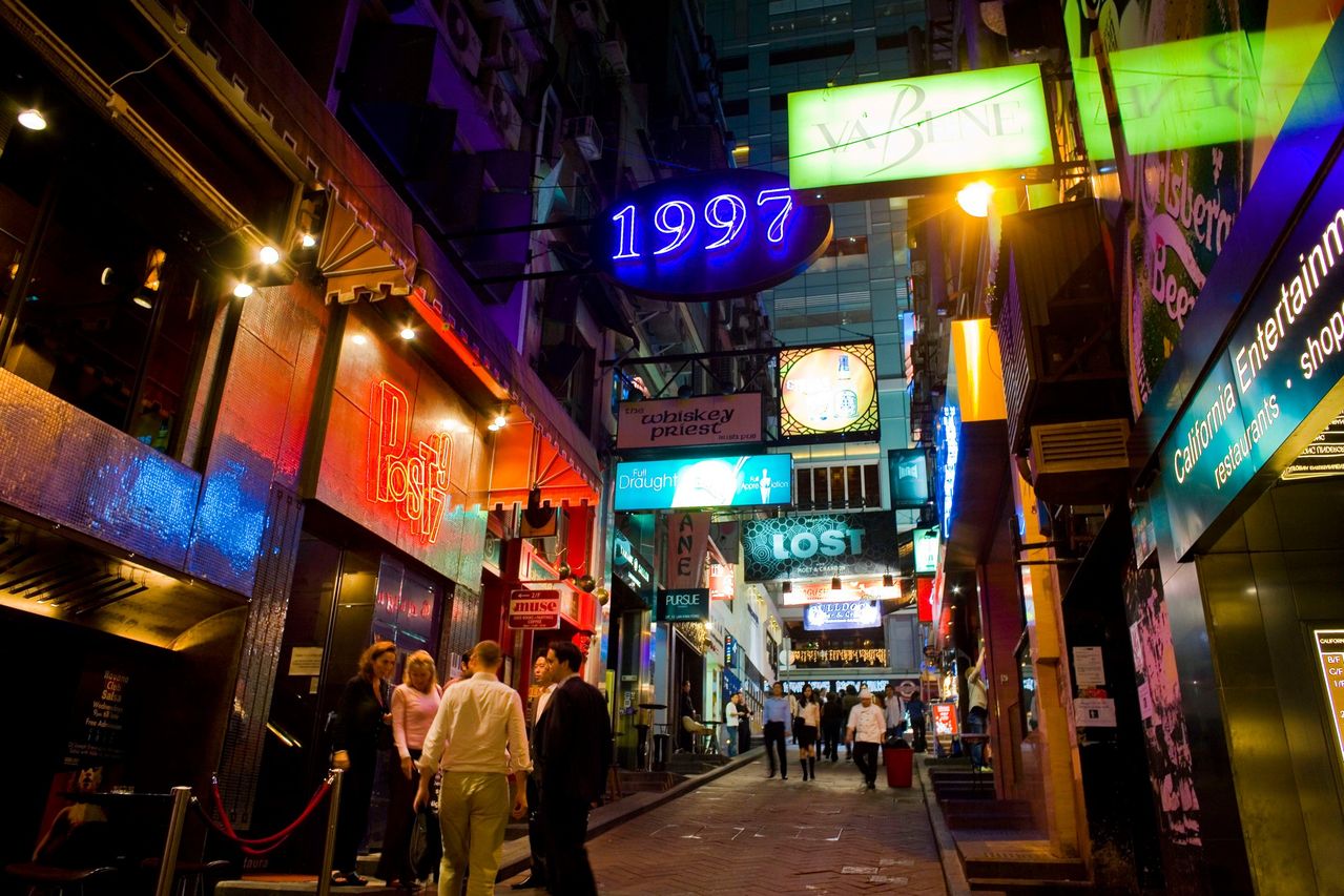 点击播放：Father of Lan Kwai Fong——All [05-15]